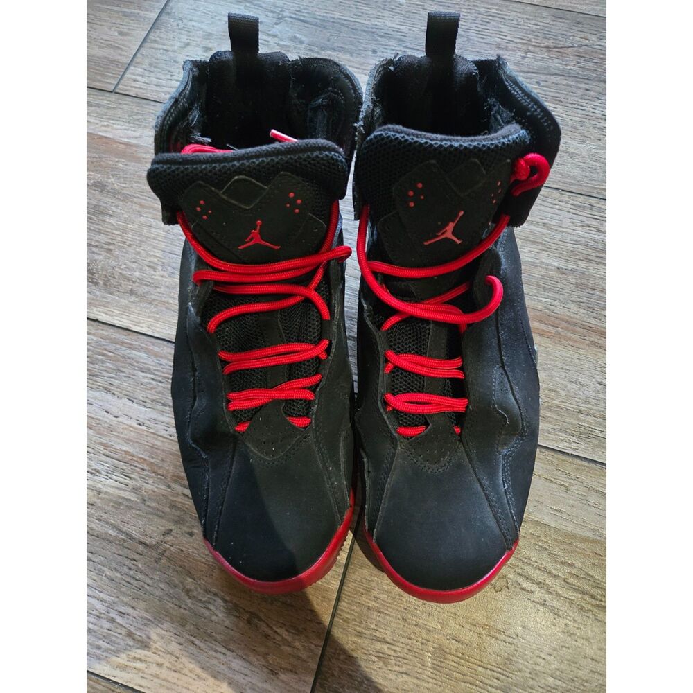 Air Jordan True Flight Black Gym Red Men’s Size 10.5 342964-062 Basketball